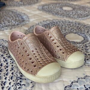 Kids Glitter Slip-On Sneakers in Rose Gold